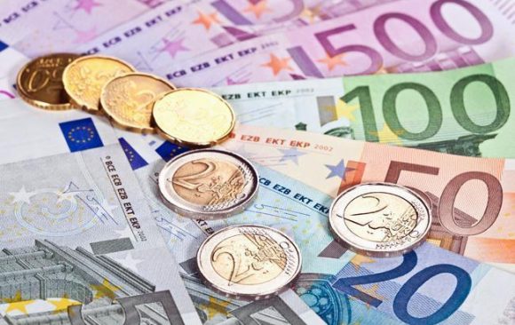 euros_11_archivo_ee_6 Un dominio de 10 euros, el freno inesperado al ciberataque