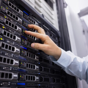 VPS vs Servidor dedicado. ¿Cuál es mejor para tu empresa?