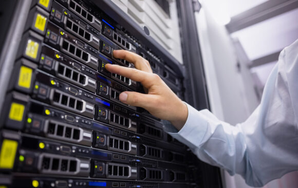 VPS vs Servidor dedicado. ¿Cuál es mejor para tu empresa?